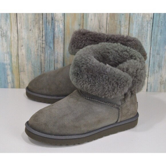 Ugg Australia Classic Bailey Button II Women's Size 10 Gray Sheepskin 5803 - Picture 1 of 13